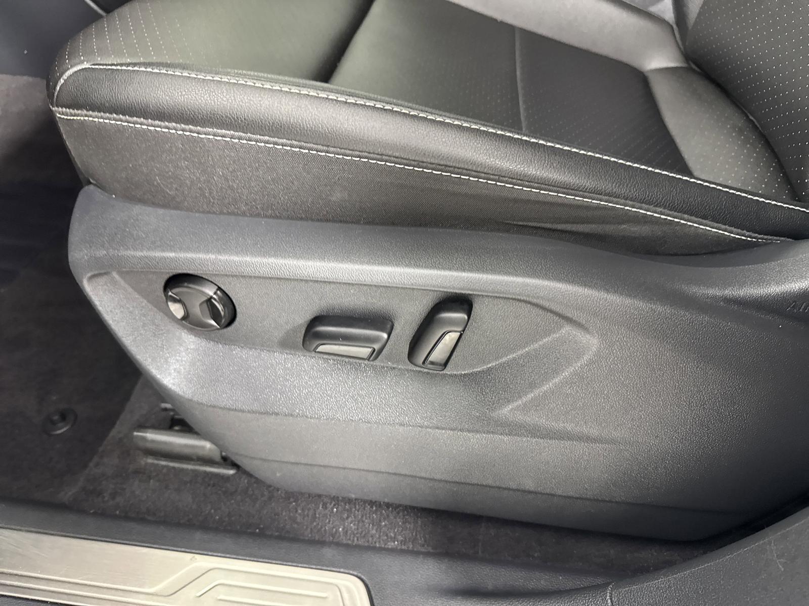 2023 Volkswagen Atlas Vehicle Photo in Georgetown, TX 78626