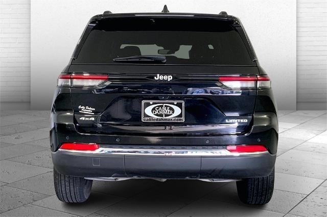 2024 Jeep Grand Cherokee Vehicle Photo in Kansas City, MO 64114