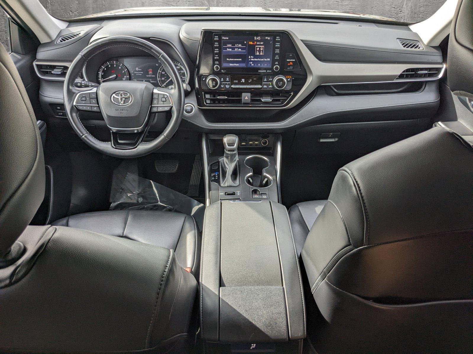 2021 Toyota Highlander Vehicle Photo in Davie, FL 33331