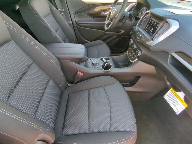 2024 GMC Terrain Vehicle Photo in GOODYEAR, AZ 85338-1310