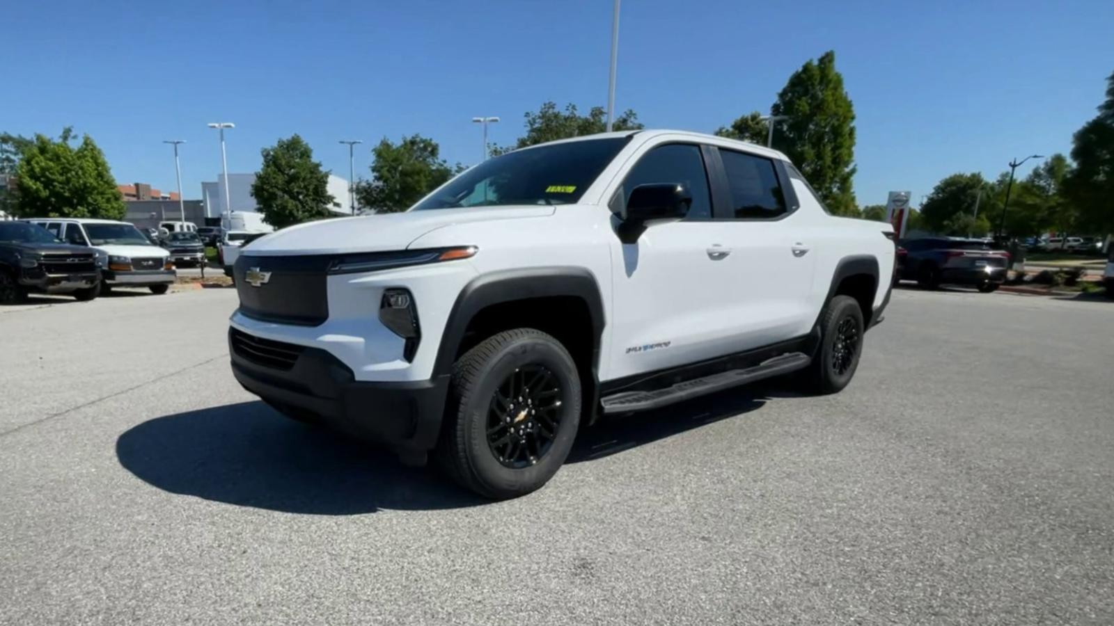 2024 Chevrolet Silverado EV Vehicle Photo in BENTONVILLE, AR 72712-4322