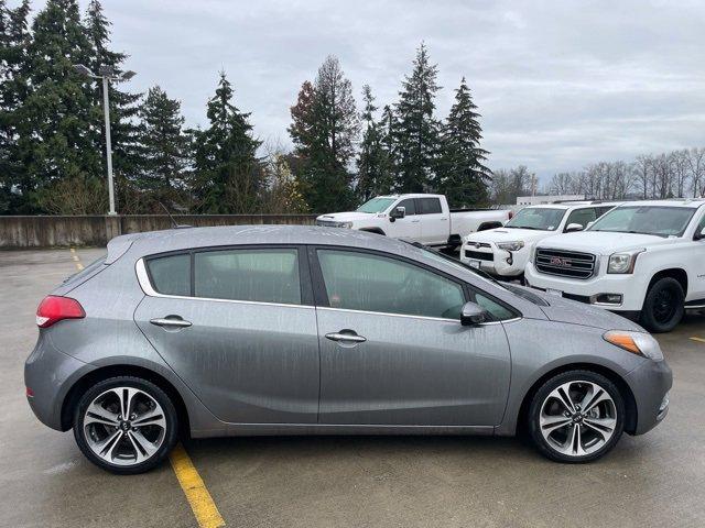 2016 Kia Forte 5-Door Vehicle Photo in PUYALLUP, WA 98371-4149