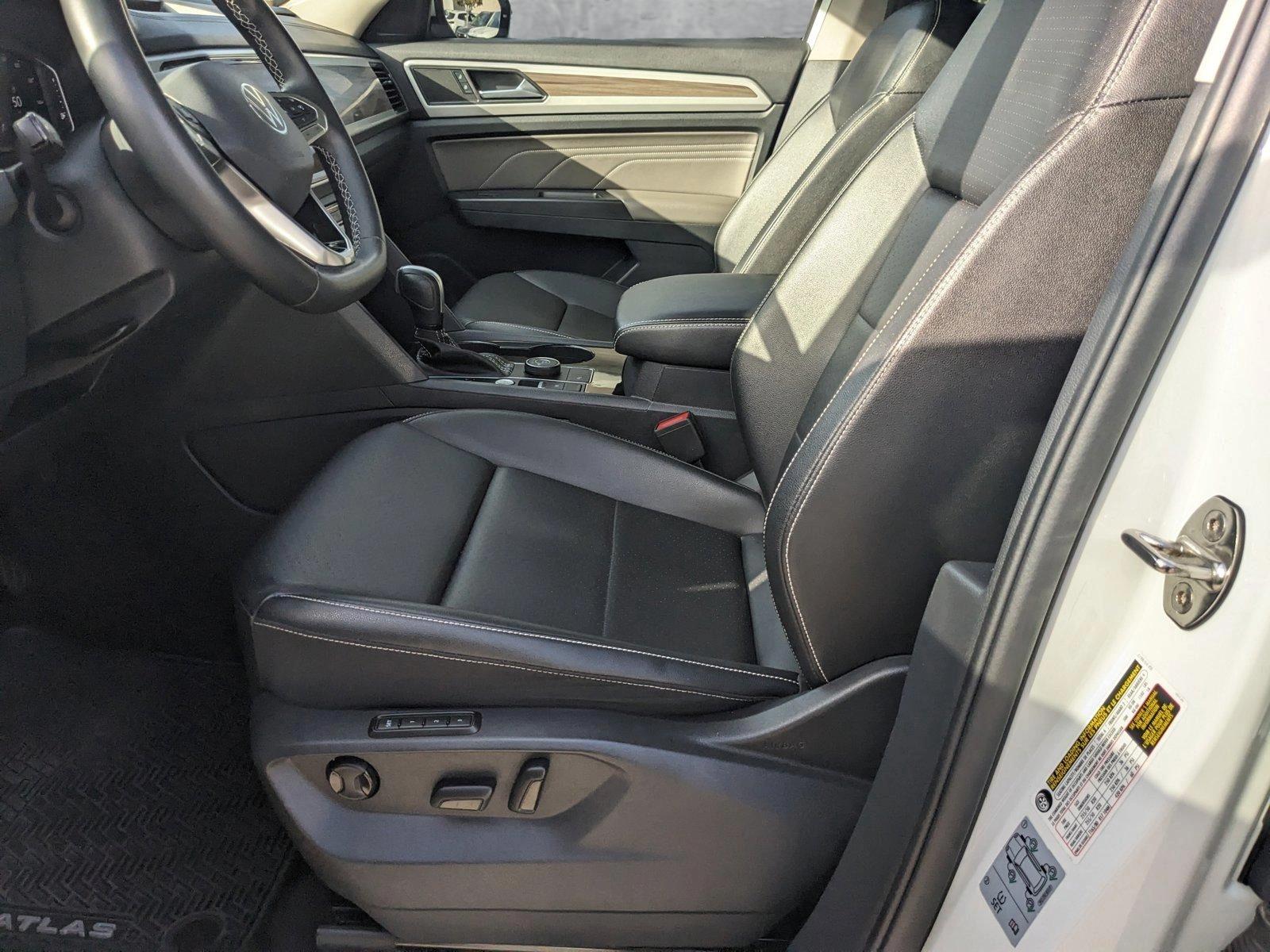 2022 Volkswagen Atlas Vehicle Photo in MIAMI, FL 33172-3015