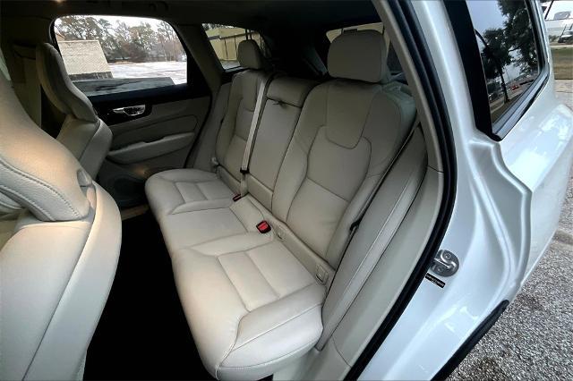 2025 Volvo XC60 Vehicle Photo in Houston, TX 77007