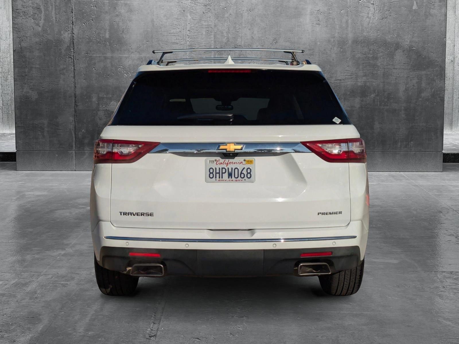 2019 Chevrolet Traverse Vehicle Photo in VALENCIA, CA 91355-1705