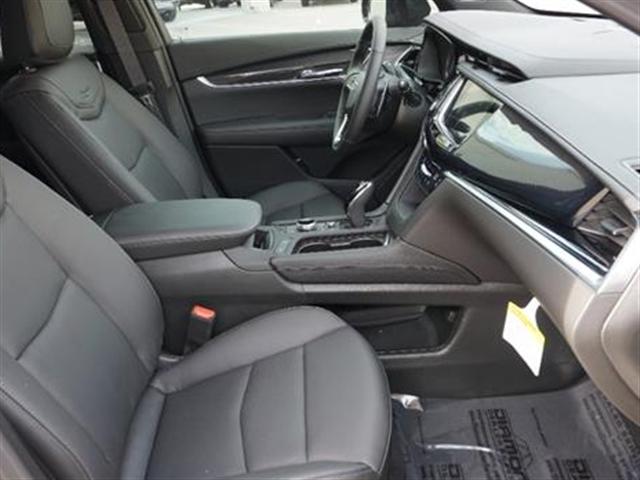 2025 Cadillac XT6 Vehicle Photo in Tampa, FL 33612
