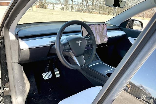 2022 Tesla Model Y Vehicle Photo in Tulsa, OK 74145