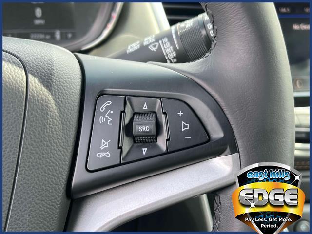 2022 Chevrolet Trax Vehicle Photo in Roslyn, NY 11576