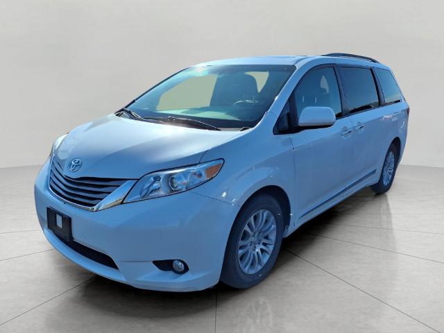 2017 Toyota Sienna Vehicle Photo in Oshkosh, WI 54904