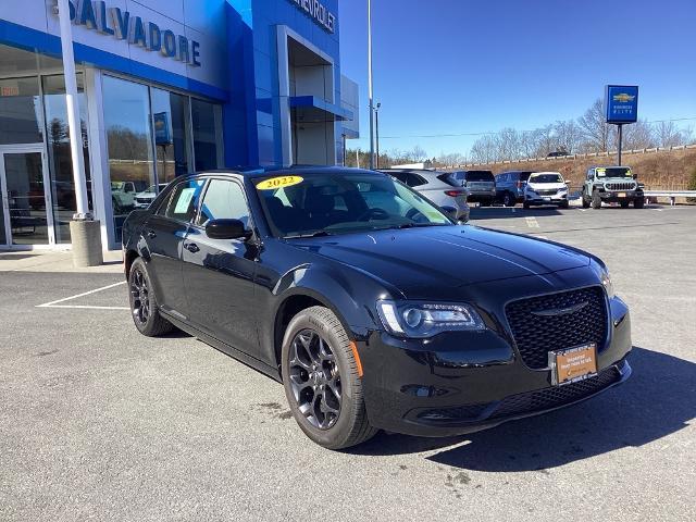 2022 Chrysler 300 Vehicle Photo in Gardner, MA 01440