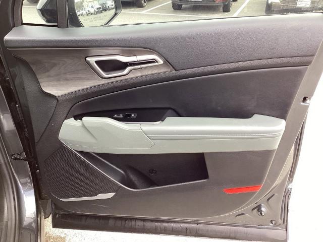 2023 Kia Sportage Vehicle Photo in GARDNER, MA 01440-3110