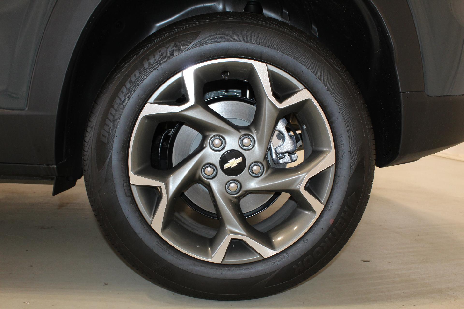 2025 Chevrolet Trax Vehicle Photo in NORTHAMPTON, MA 01060-1120