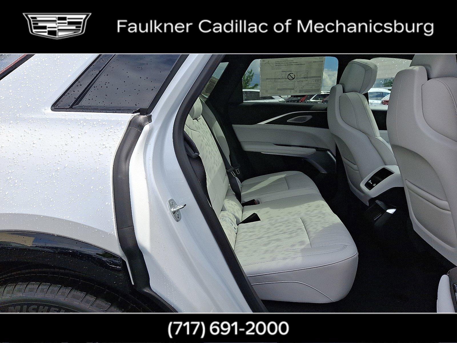 2025 Cadillac LYRIQ Vehicle Photo in MECHANICSBURG, PA 17050-1707