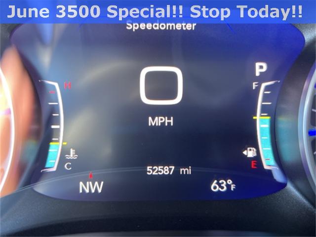 2023 Chrysler Pacifica Vehicle Photo in GREEN BAY, WI 54304-5303