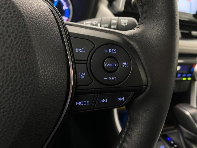 2020 Toyota RAV4 Vehicle Photo in APPLETON, WI 54914-8833