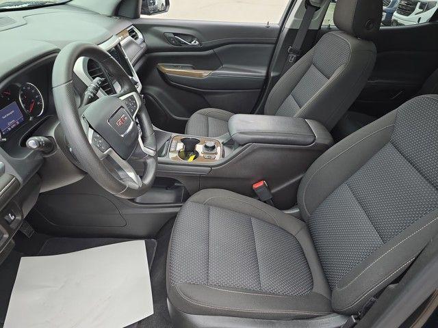 2023 GMC Acadia Vehicle Photo in Pleasant Hills, PA 15236