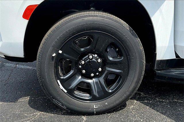 2024 Chevrolet Tahoe Vehicle Photo in TOPEKA, KS 66609-0000