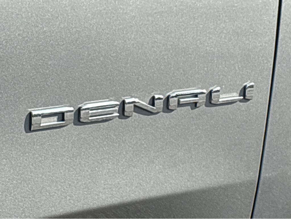 2025 GMC Yukon Vehicle Photo in POOLER, GA 31322-3252