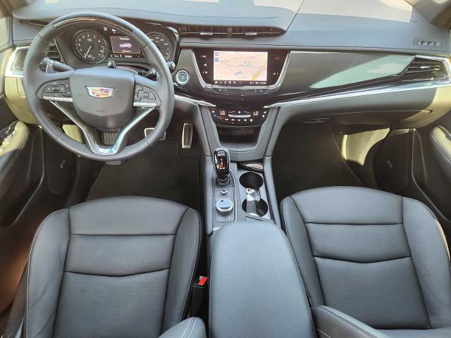2024 Cadillac XT6 Vehicle Photo in DENTON, TX 76210-9321