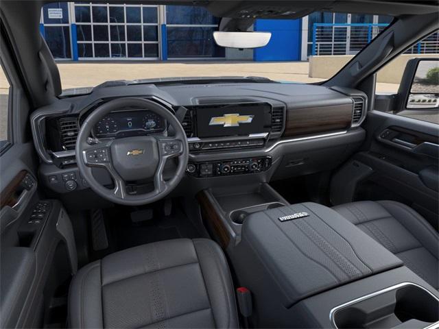 2025 Chevrolet Silverado 3500 HD Vehicle Photo in ENGLEWOOD, CO 80113-6708