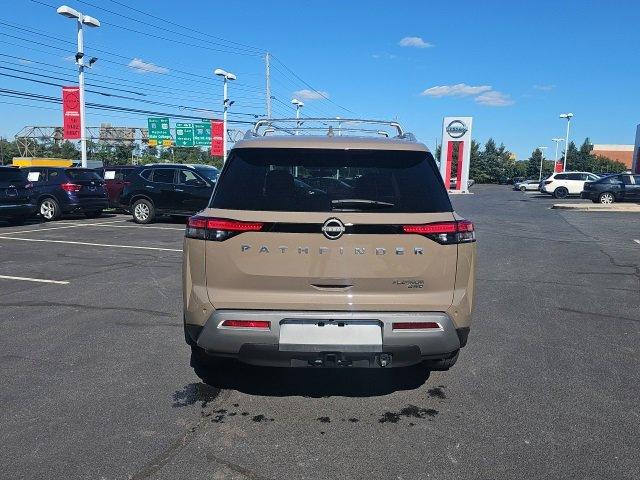 2024 Nissan Pathfinder Vehicle Photo in Harrisburg, PA 17111-1033
