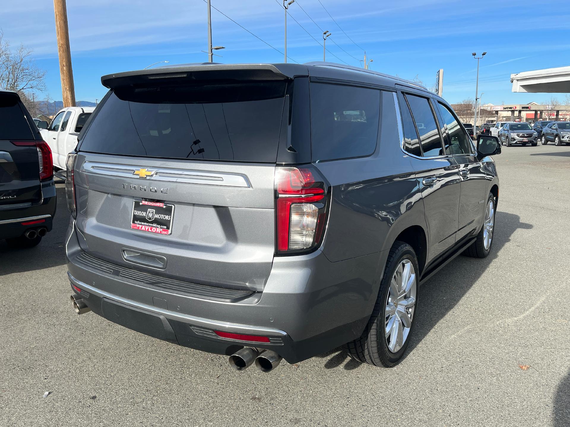 Used 2022 Chevrolet Tahoe High Country with VIN 1GNSKTKL3NR105587 for sale in Redding, CA