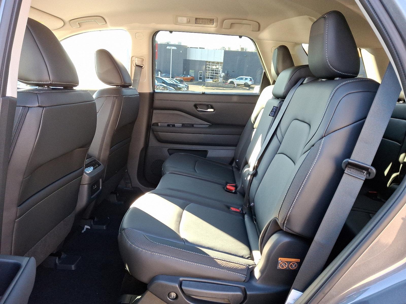 2025 Nissan Pathfinder Vehicle Photo in Jenkintown, PA 19046