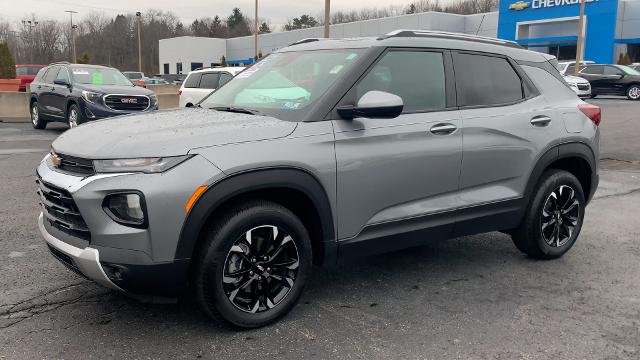 2023 Chevrolet Trailblazer Vehicle Photo in MOON TOWNSHIP, PA 15108-2571