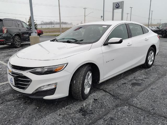 2024 Chevrolet Malibu Vehicle Photo in GREEN BAY, WI 54304-5303