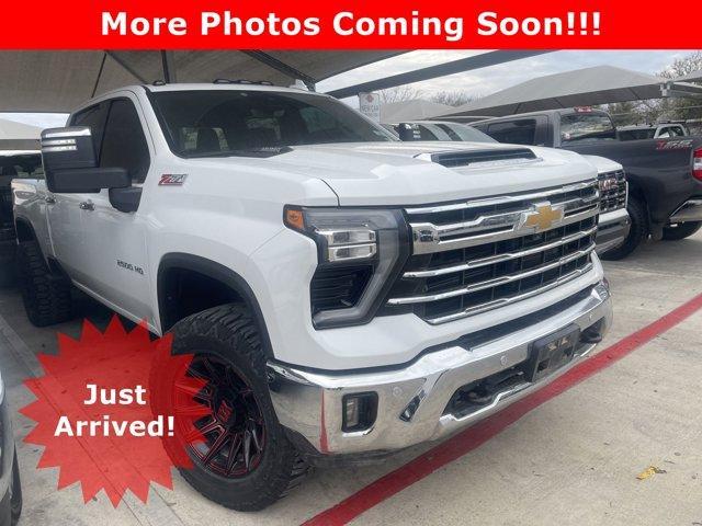 2024 Chevrolet Silverado 2500 HD Vehicle Photo in SELMA, TX 78154-1460