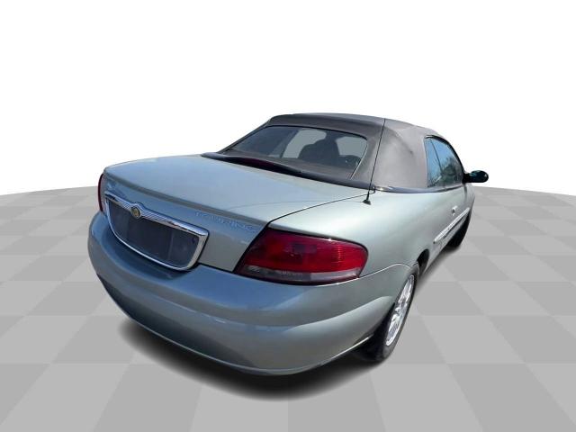 2004 Chrysler Sebring Vehicle Photo in MASSENA, NY 13662-2255