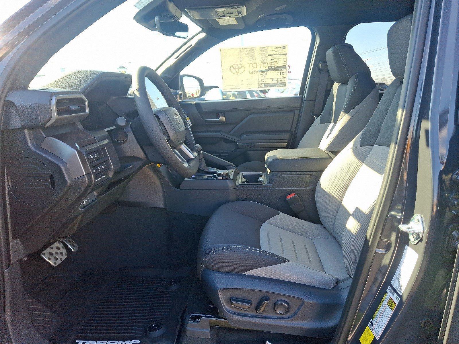 2025 Toyota Tacoma 4WD Vehicle Photo in Harrisburg, PA 17111