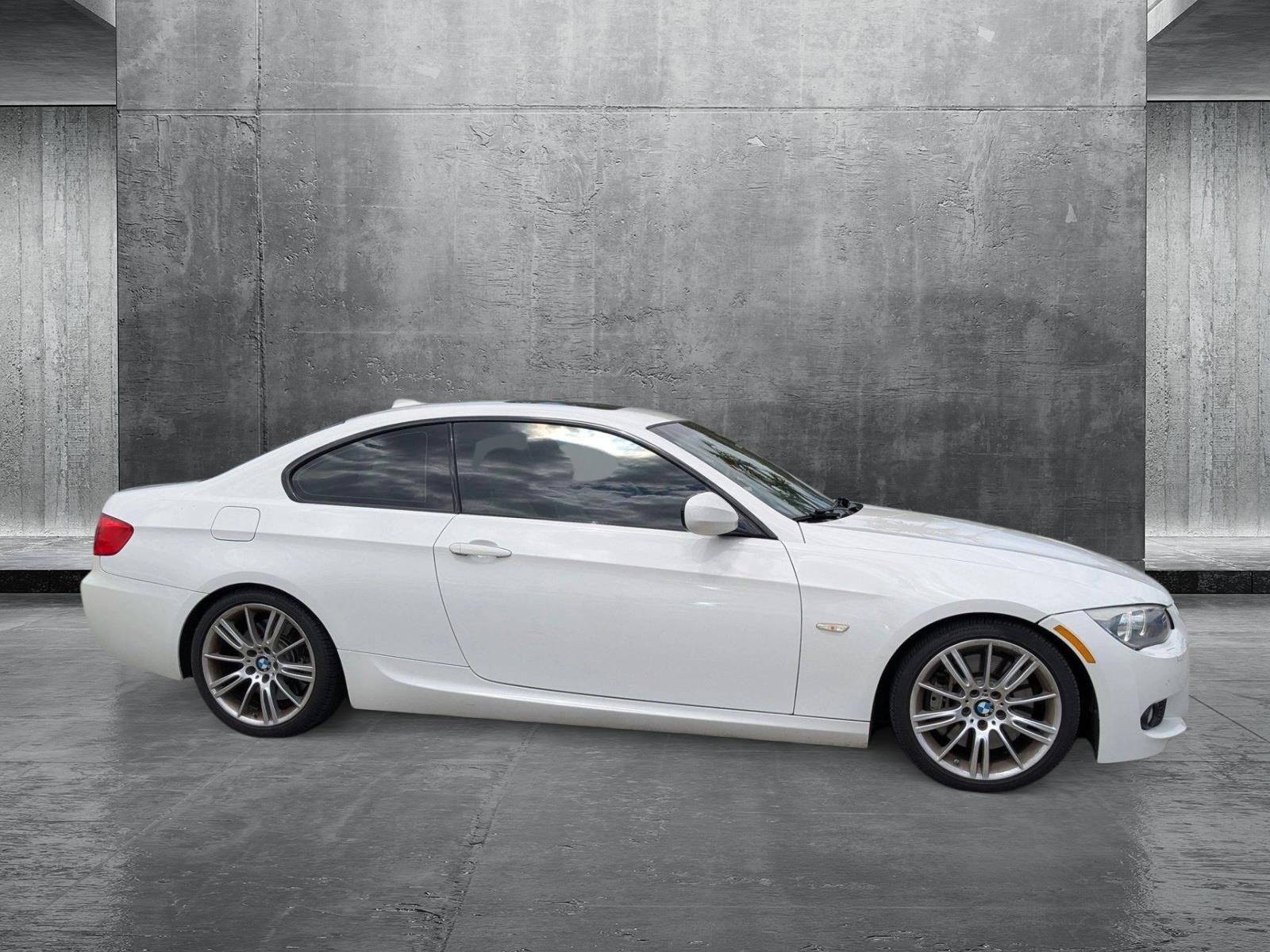 2013 BMW 3 Series Vehicle Photo in PEMBROKE PINES, FL 33024-6534