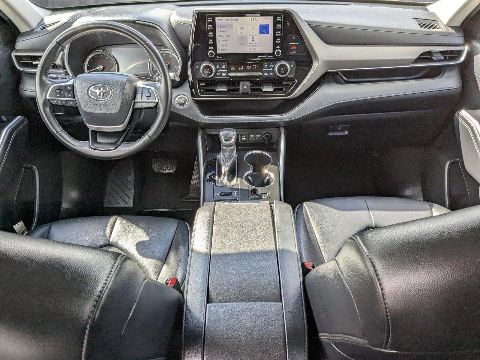 2022 Toyota Highlander Vehicle Photo in Spokane Valley, WA 99212