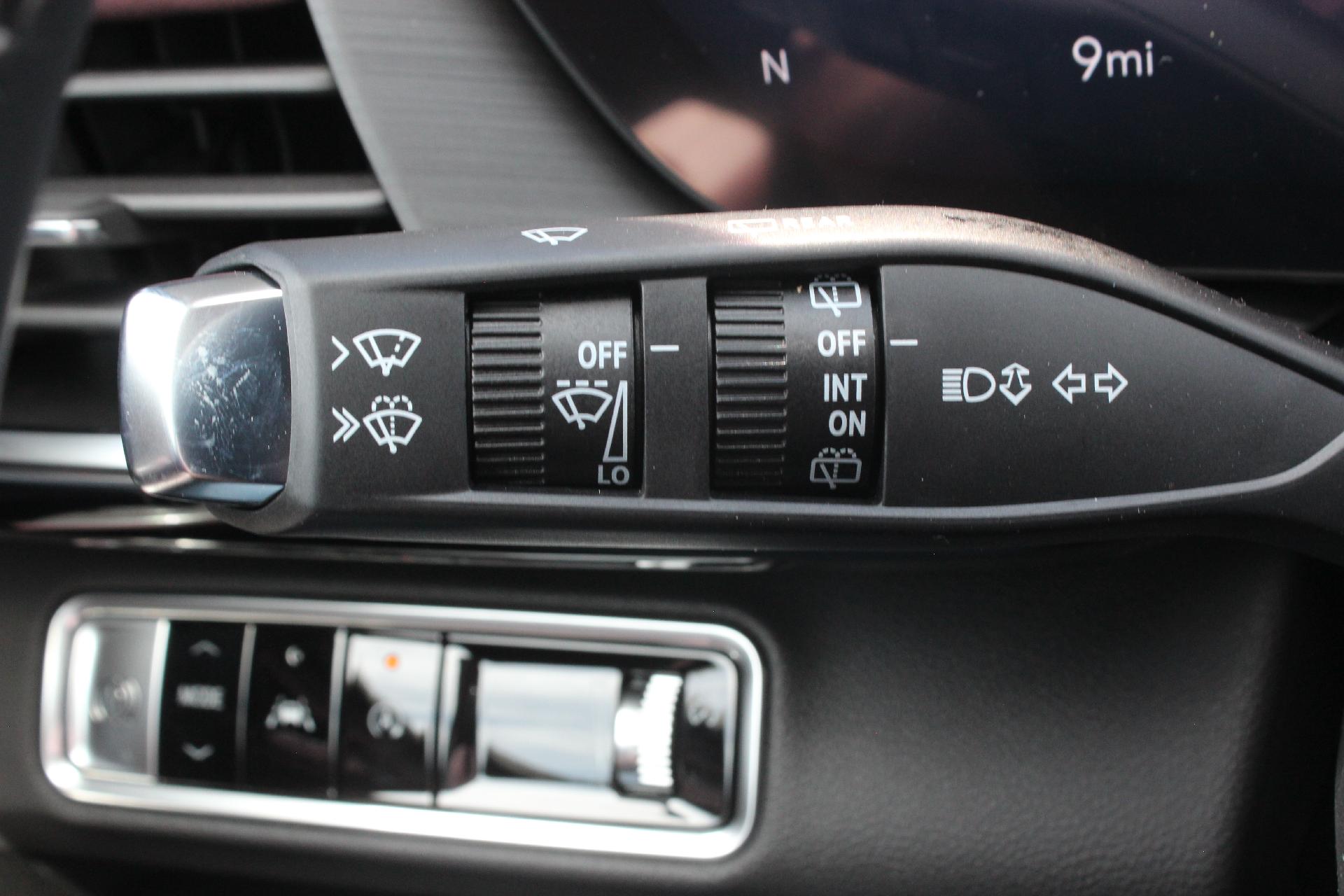 2025 Buick Envision Vehicle Photo in AURORA, CO 80012-4011