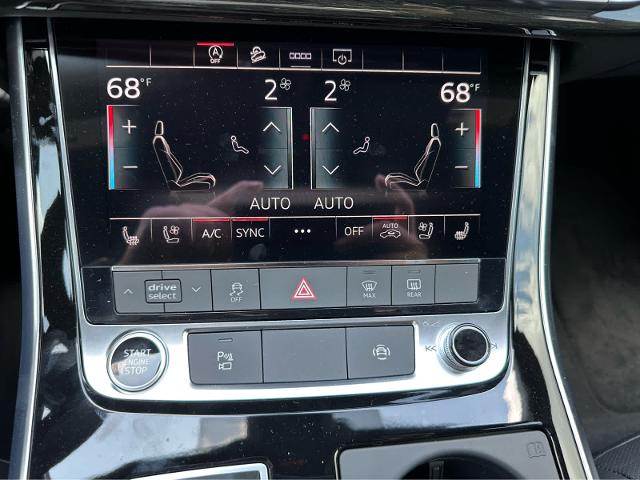 2025 Audi Q7 Vehicle Photo in HOUSTON, TX 77090