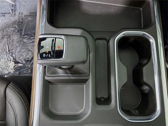 2024 Chevrolet Silverado 1500 Vehicle Photo in PUYALLUP, WA 98371-4149