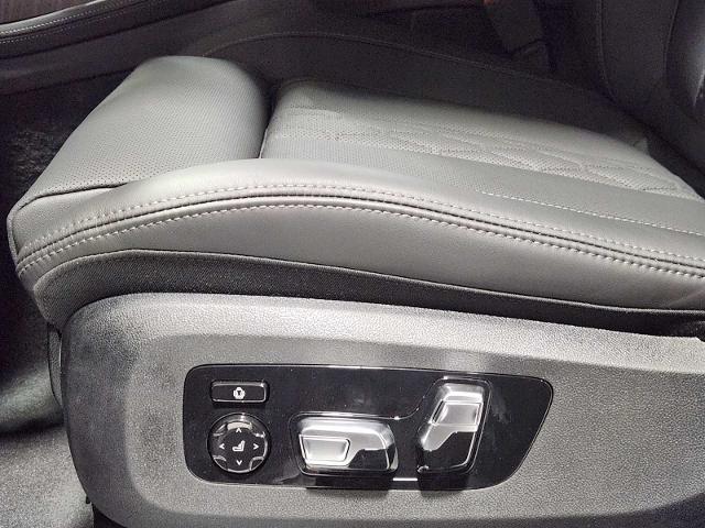 2025 BMW X7 xDrive40i Vehicle Photo in GRAPEVINE, TX 76051