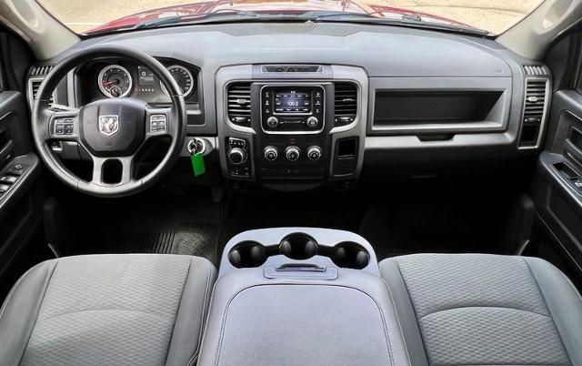 2015 Ram 1500 Vehicle Photo in EFFINGHAM, IL 62401-2832