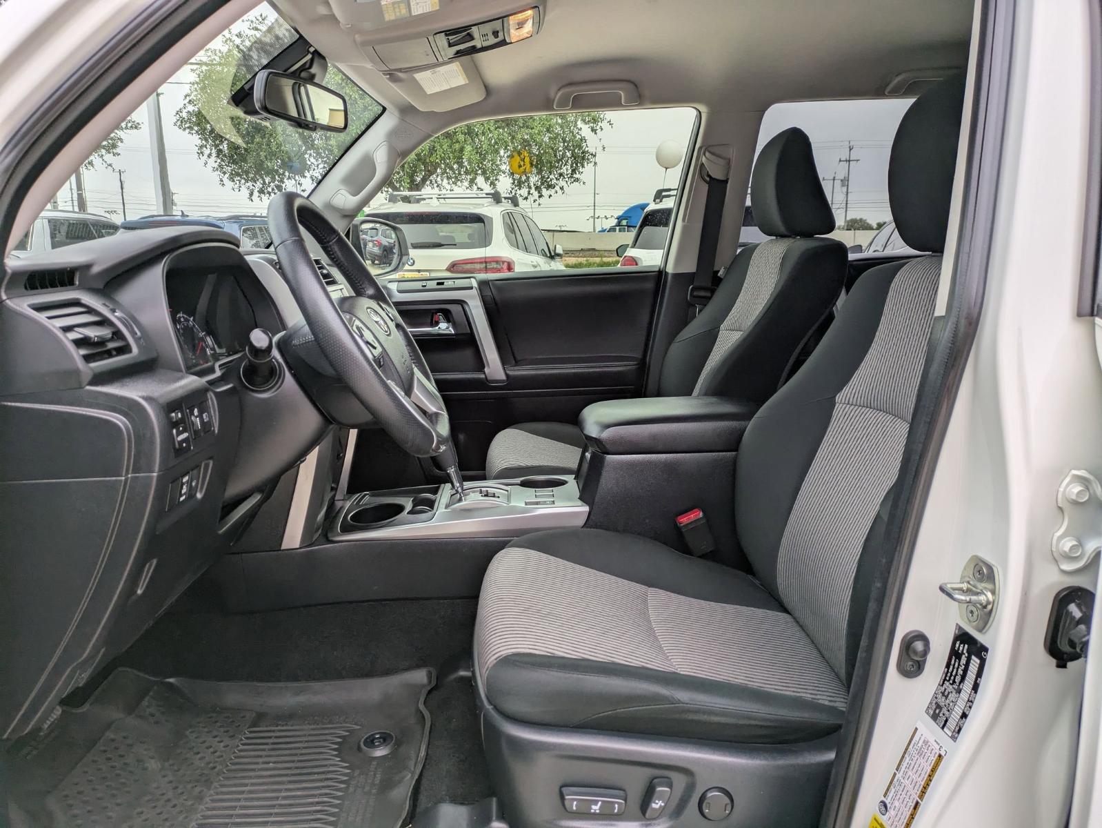 2023 Toyota 4Runner Vehicle Photo in SELMA, TX 78154-1460