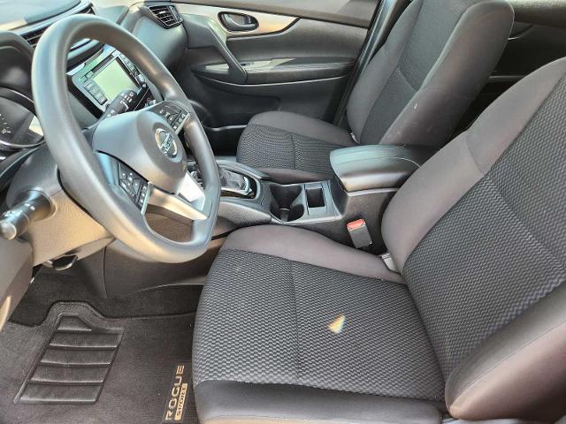 2022 Nissan Rogue Sport Vehicle Photo in DENTON, TX 76210-9321
