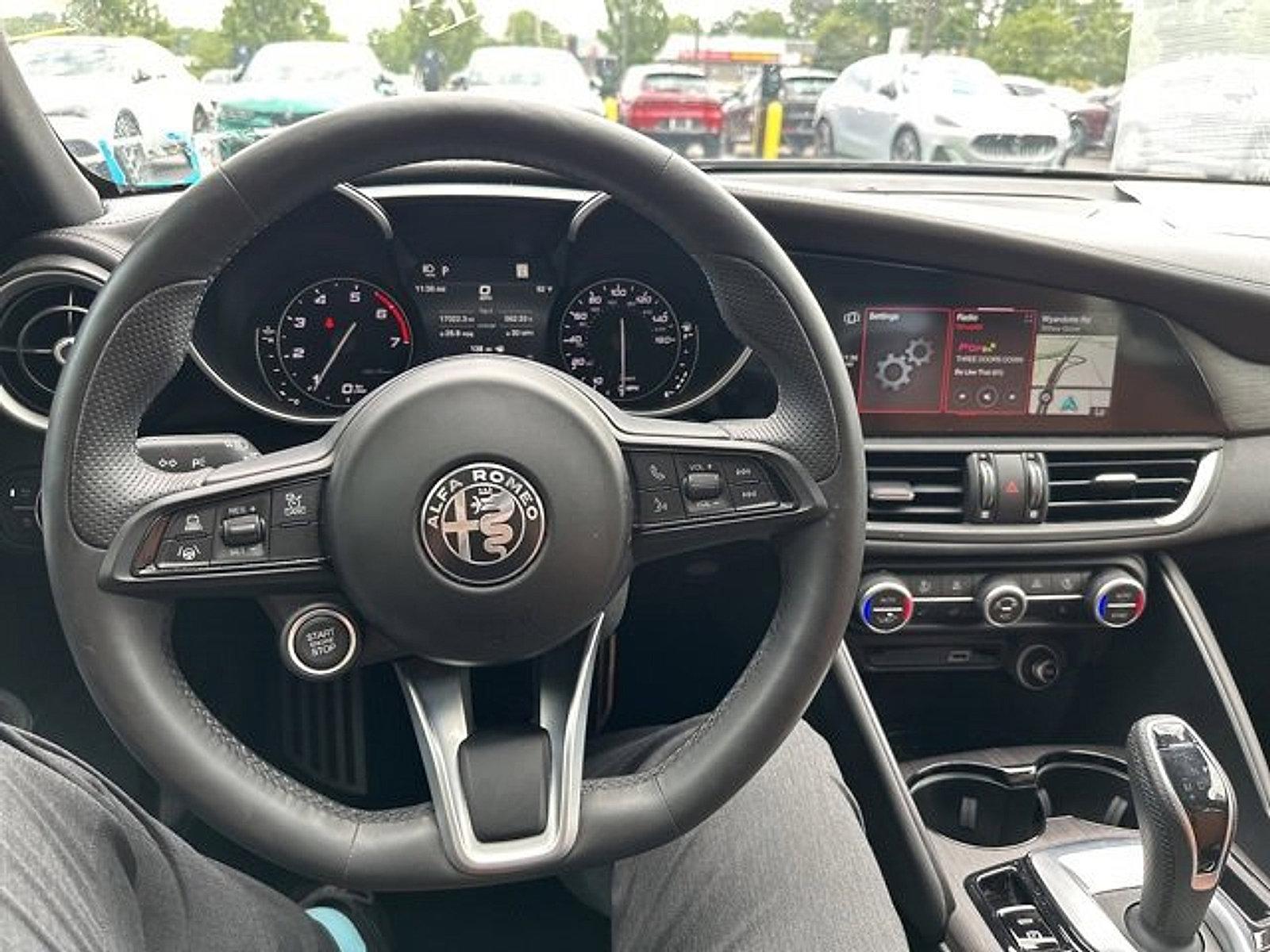 2022 Alfa Romeo Giulia Vehicle Photo in Willow Grove, PA 19090