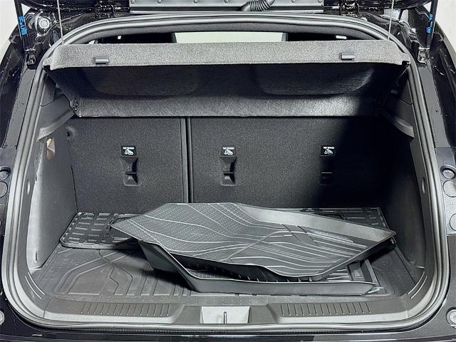 2025 Chevrolet Trax Vehicle Photo in PUYALLUP, WA 98371-4149