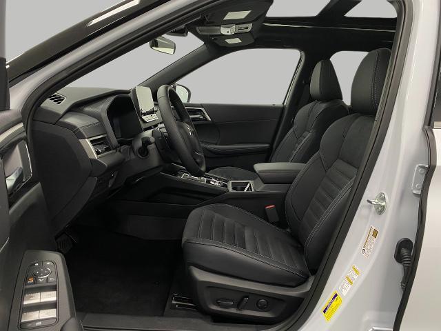 2024 Mitsubishi Outlander Vehicle Photo in Appleton, WI 54913