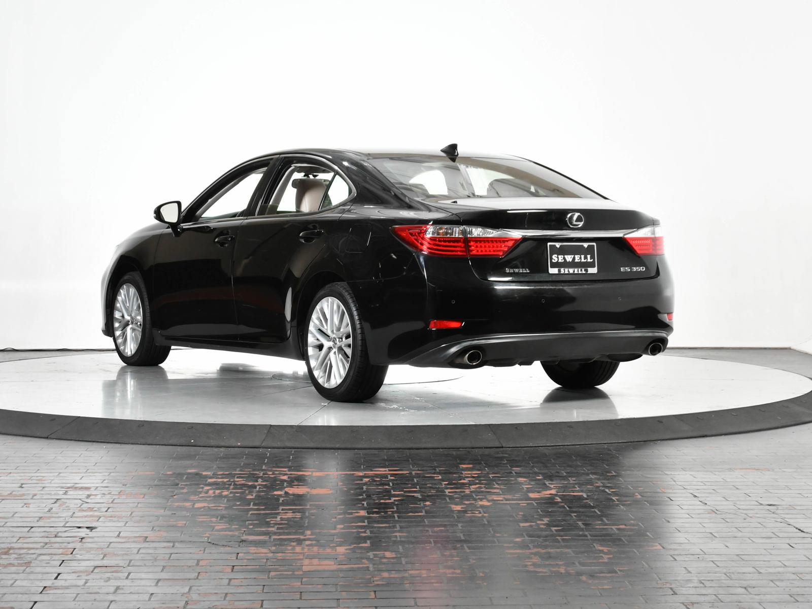 2015 Lexus ES 350 Vehicle Photo in DALLAS, TX 75235