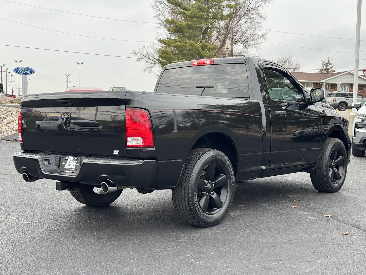 2018 Ram 1500 Vehicle Photo in BOONVILLE, IN 47601-9633