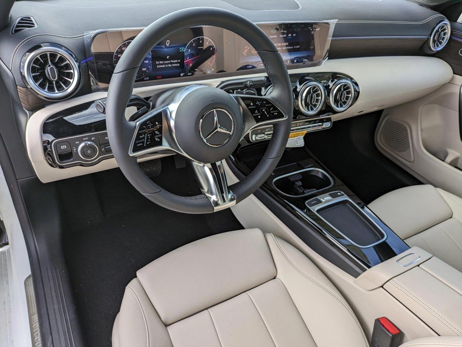 2025 Mercedes-Benz CLA Vehicle Photo in Coconut Creek, FL 33073