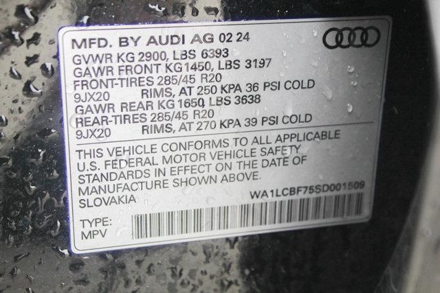 2025 Audi Q7 Vehicle Photo in HOUSTON, TX 77090