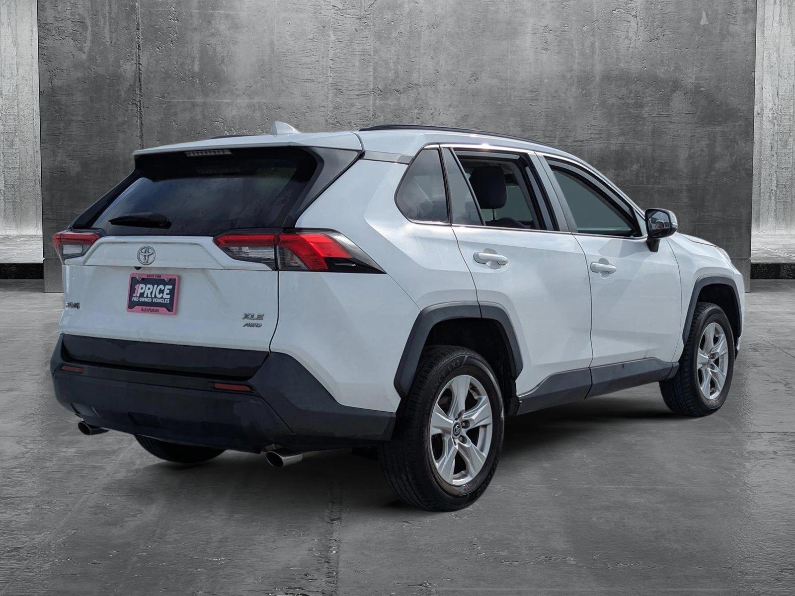 2020 Toyota RAV4 Vehicle Photo in Ft. Myers, FL 33907