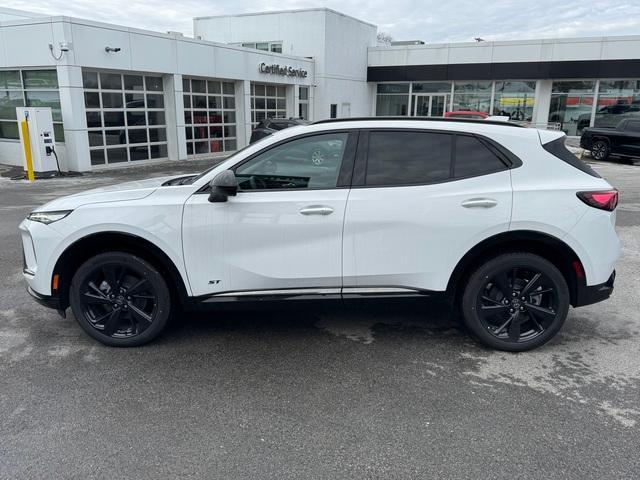 2025 Buick Envision Vehicle Photo in LOWELL, MA 01852-4336